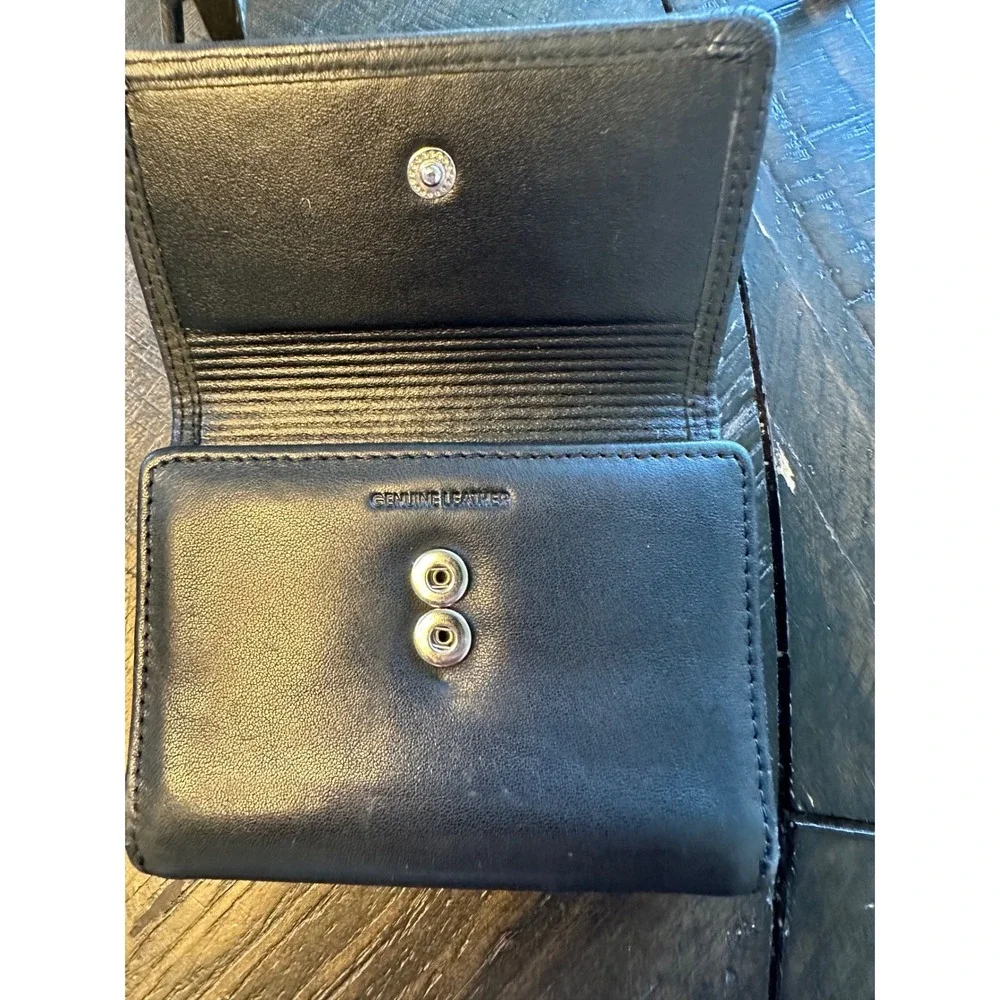 Rolfs Black Genuine Leather Trifold Wallet Zippered‎ Coin Pocket Compact Womens